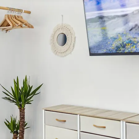 Apartment Believe - 4 Personen, Küche, Smart Tv, Parkplatz Spremberg