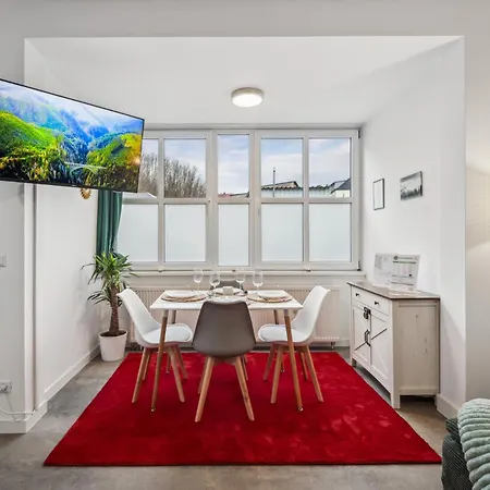 Apartment Believe - 4 Personen, Küche, Smart Tv, Parkplatz Spremberg